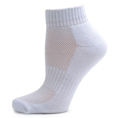 Running Mate Women's Quarter Socks - 3 Pairs - Solid White